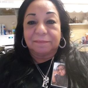 Meet your Posher, Maria elena